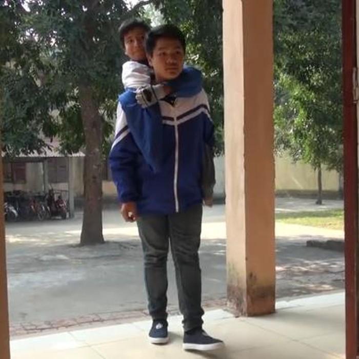 Hai cậu học trò Nguyễn Tất Minh và Ngô Minh Hiếu