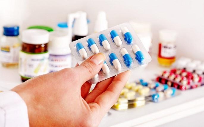 Mỗi hộp có 7 kít vì thời gian điều trị hoàn tất là 1 tuần