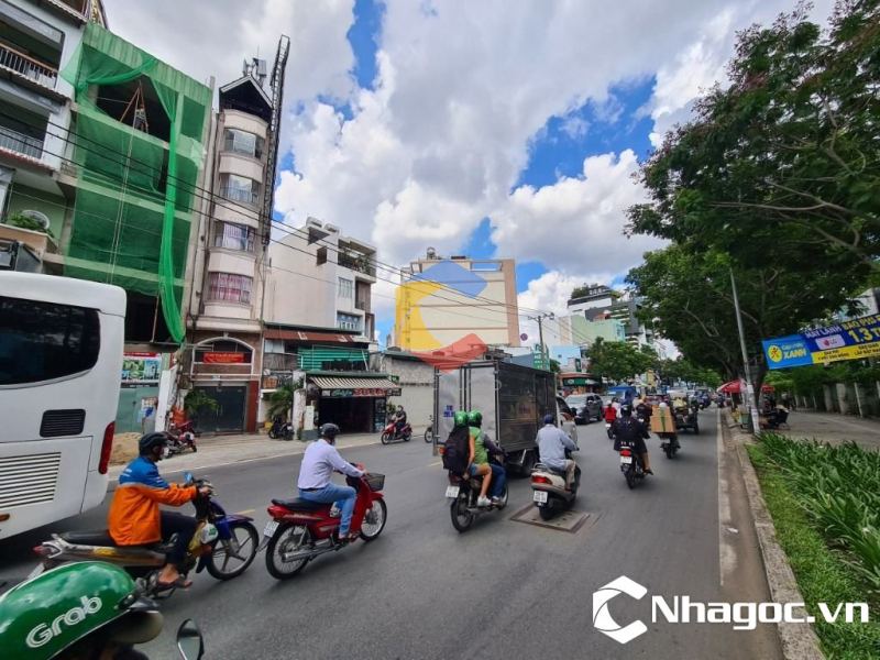 Công Ty Bất Động Sản Nhà Phố Corner Land