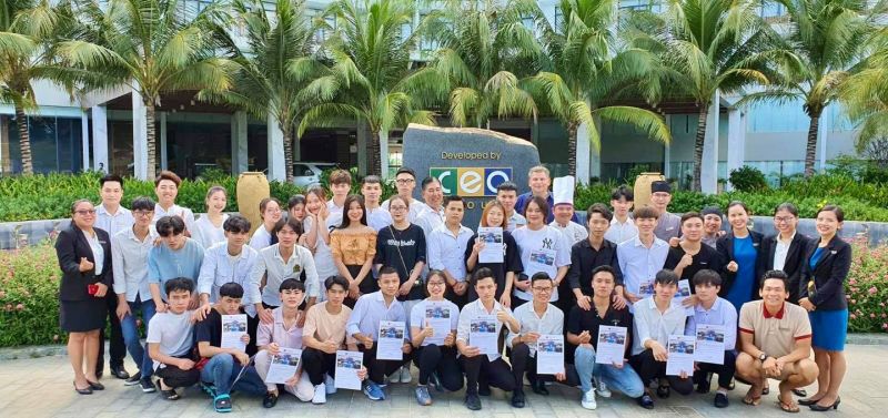 Công ty Cổ phần Phát triển dịch vụ CEO