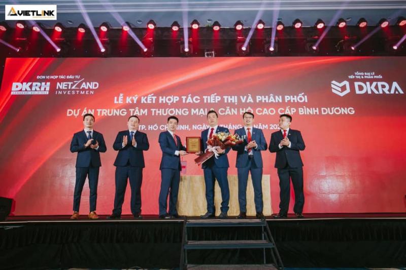 Công ty cổ phần tiếp thị truyền thông Vietlink