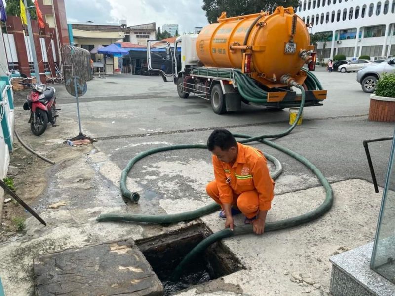 Công ty hút hầm vệ sinh Phát Đạt
