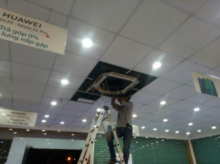 Điện Lạnh Nguyên Quân