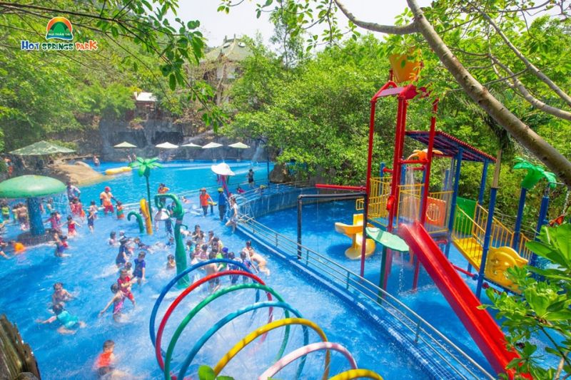 Công viên Suối khoáng nóng Núi Thần Tài Đà Nẵng