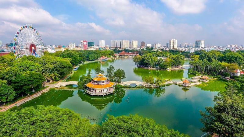 Công viên văn hóa Đầm Sen