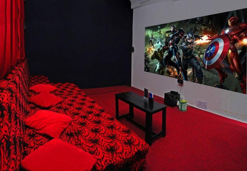 Couple Cinema