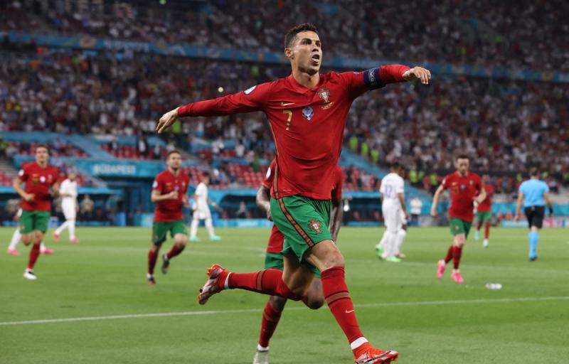Cristiano Ronaldo (Bồ Đào Nha)