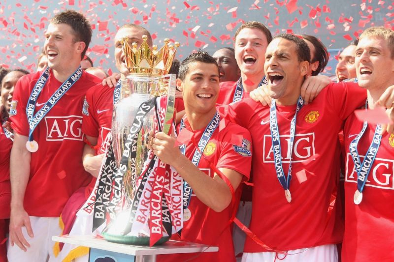 Cristiano Ronaldo trở lại MU