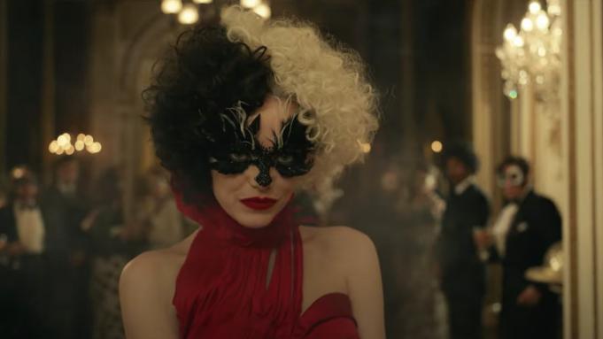 Cruella de Vil ( Emma Stone) - Cruella