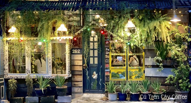 Cú Trên Cây Coffee & Beer