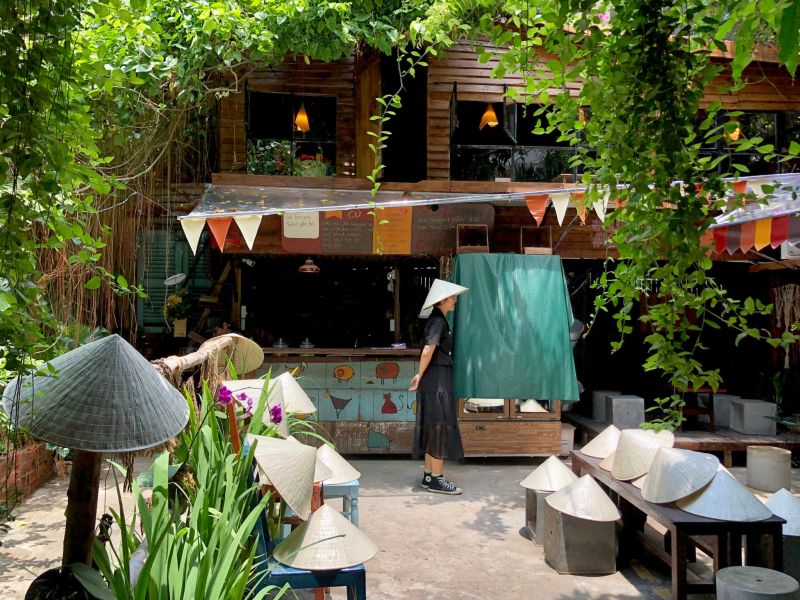 Cú Trên Cây Homestay