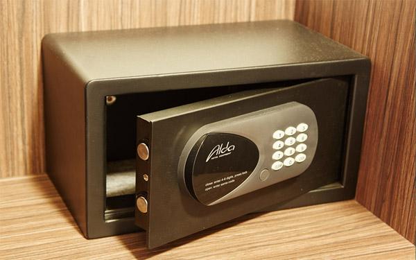 Mediamart