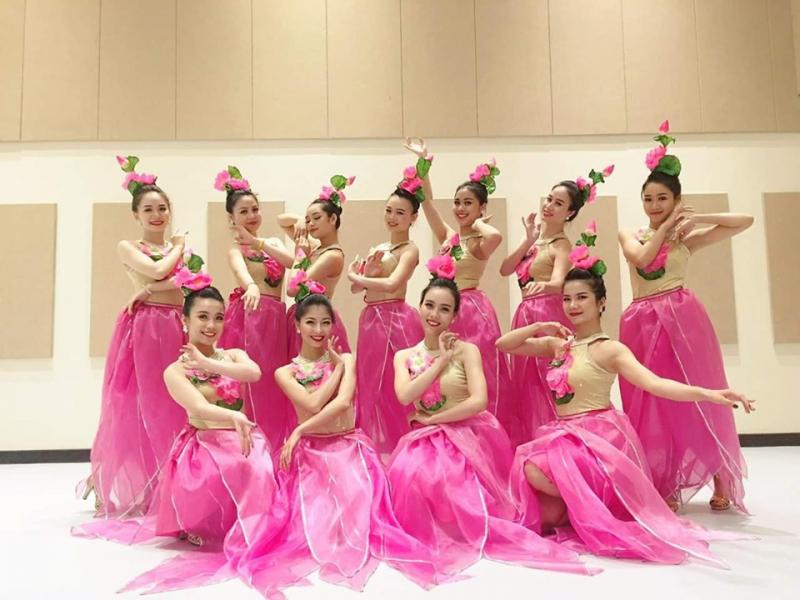 Thế Giới Trang Phục Nghệ Thuật Mai Hương