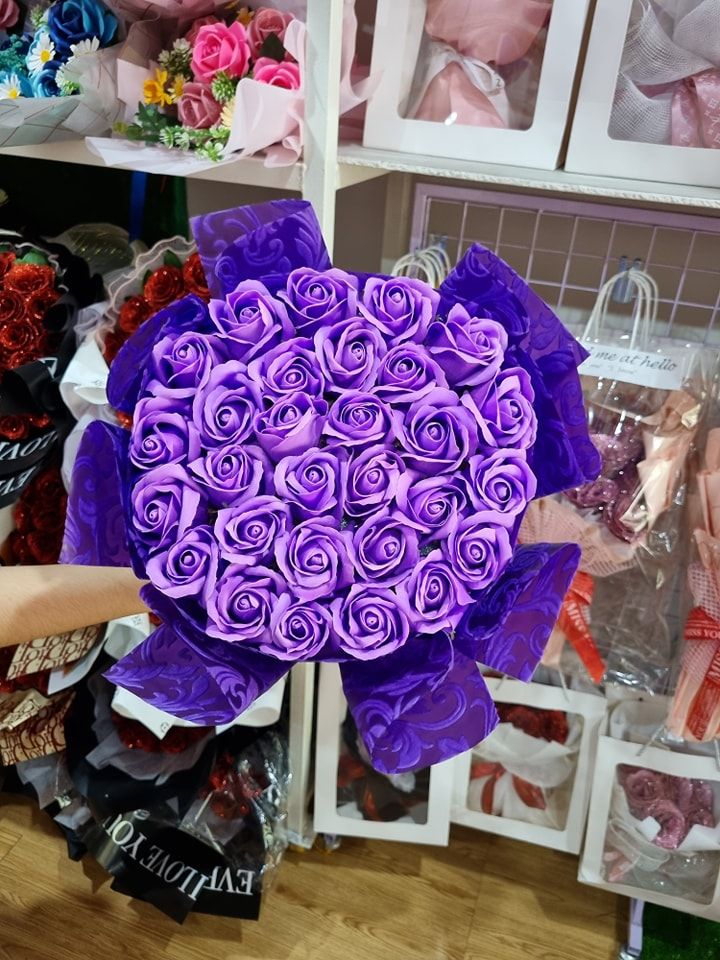 Cửa hàng hoa và quà tặng Hiền Lê