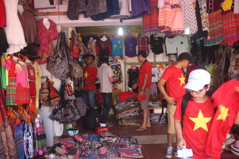 Cửa hàng lưu niệm Lương Thủy Sapa