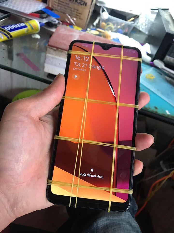 Nam Tiến Mobile