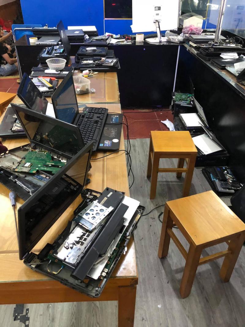 Cửa hàng Tú Sclaptop