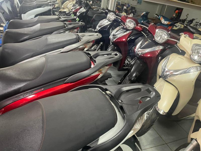 Cửa hàng xe máy Lương Tuyến