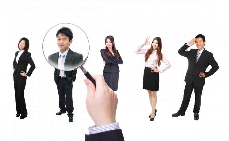 Hàng chục ngàn sinh viên tốt nghiệp hàng năm nhưng chỉ có số ít được các tuyển dụng lựa chọn