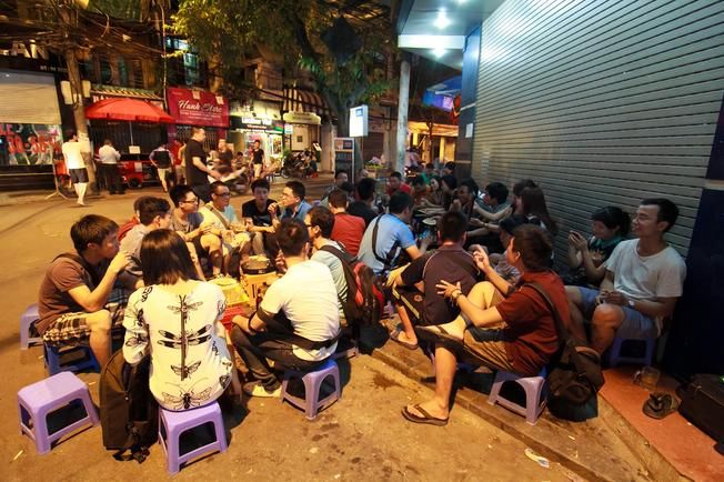 Cuộc sống về đêm nhộn nhịp