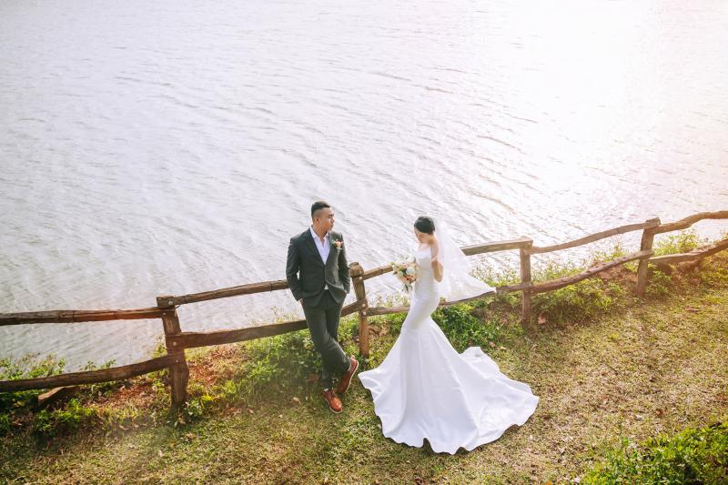 Cưới + Studio