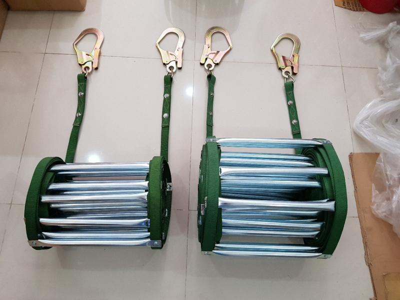 Thang thoát hiểm ở Bảo hộ Nam Trung