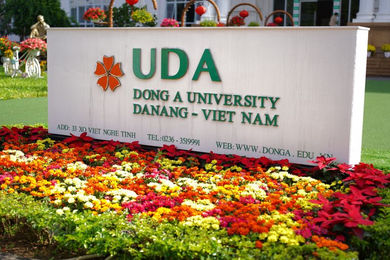 Đại học Đông Á