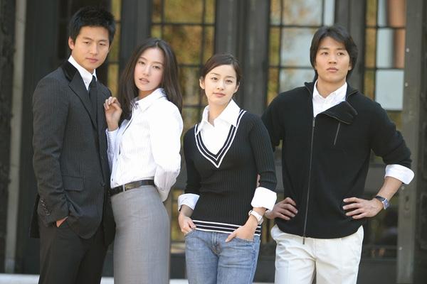 Dàn diễn viên “Chuyện Tình Harvard” có nhiều tiến bộ về tiếng anh nhờ đóng phim ở Harvard