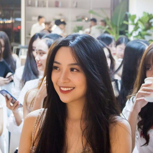 Hồng Hạnh - Hoa khôi 