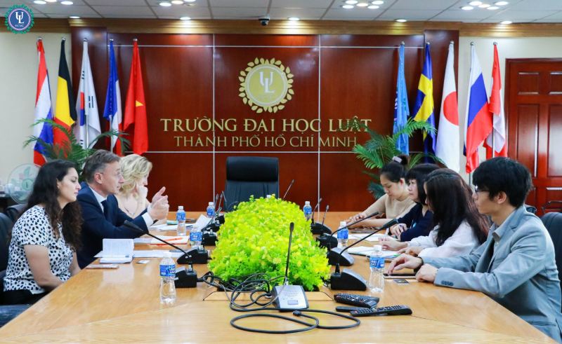 Đại học Luật TP.HCM