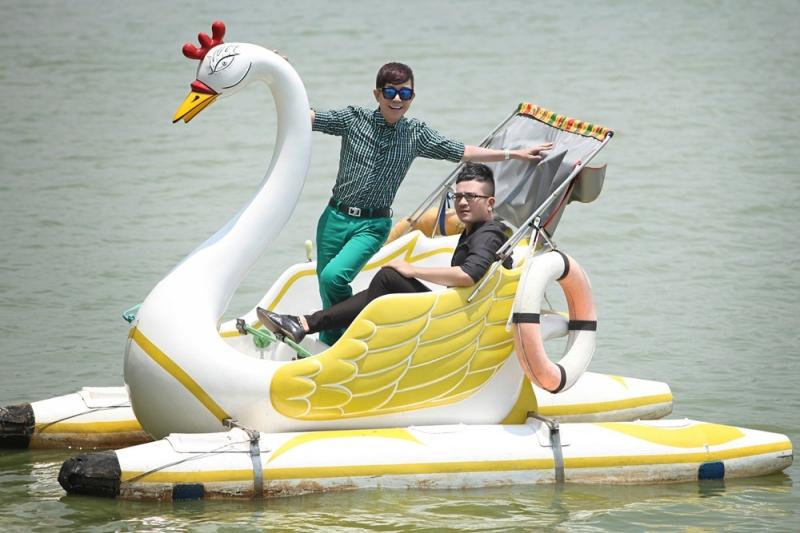 Đạp vịt ở hồ Đại Lải