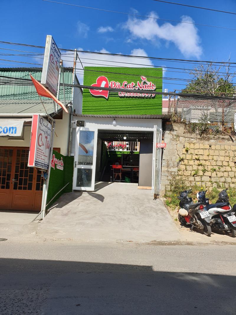 Dalat Nails