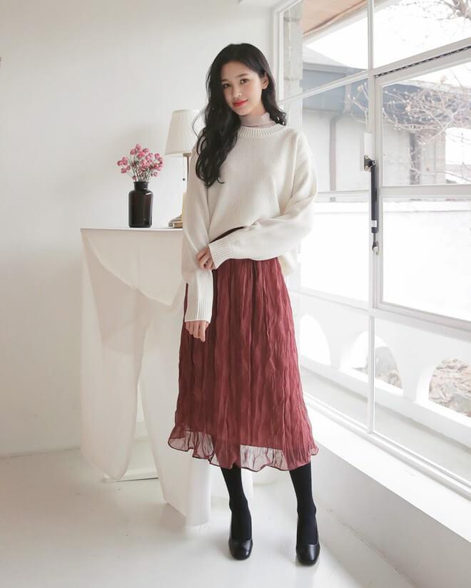 Đầm voan + áo len chui đầu