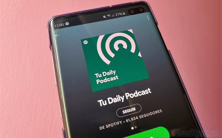 Đăng ký Podcast hoặc các kênh Youtube tiếng Anh