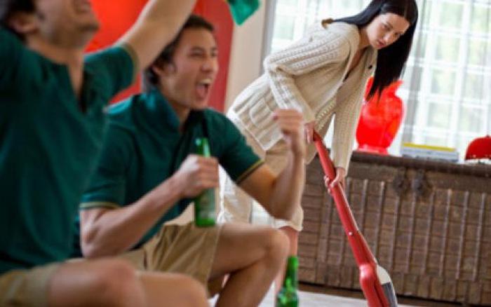 Coi bạn bè hơn vợ con, gia đình sẽ khiến cuộc hôn nhân không bền vững