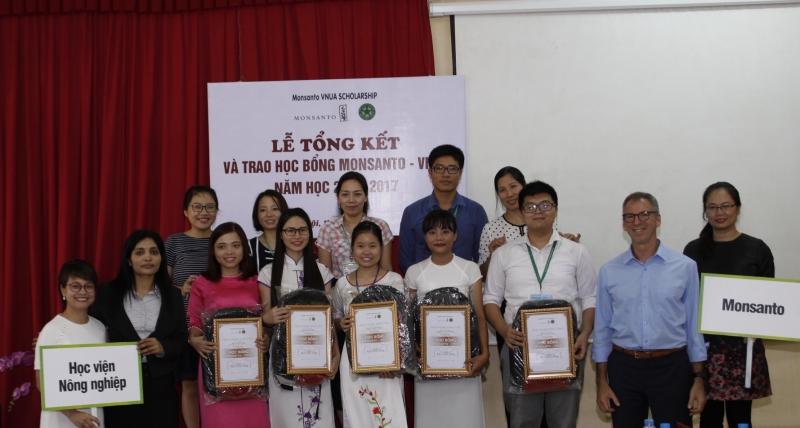 Hãy ra sức nỗ lực để không bỏ lỡ bất kì khoảnh khắc đáng giá nào
