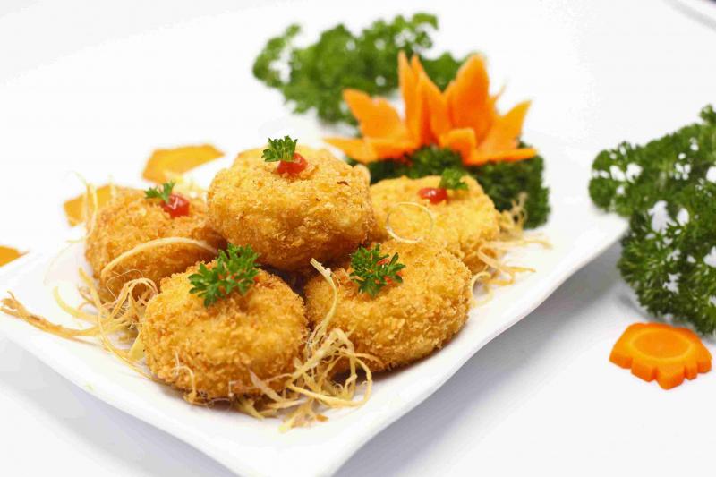 Đậu hũ chiên xù xinh xắn cho bé