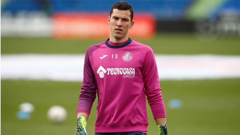 David Soria Solís  là một cầu thủ bóng đá chuyên nghiệp người Tây Ban Nha