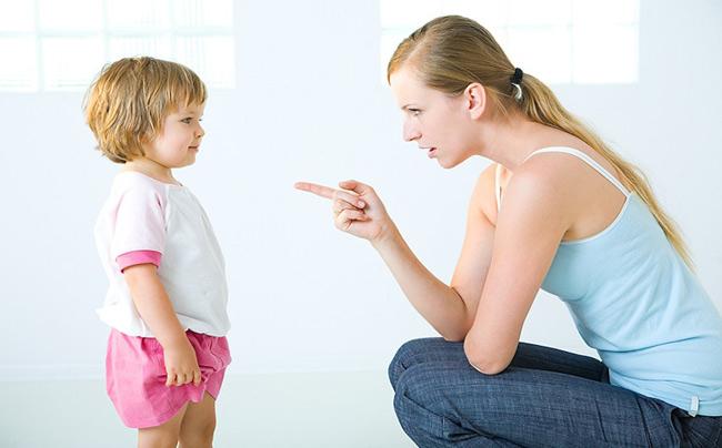 Phải biết dạy con cái những điều hay, lẽ phải
