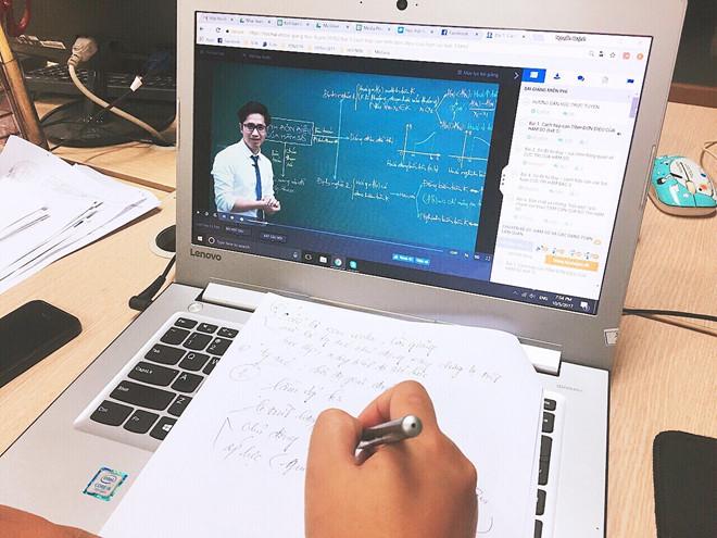 Bán khóa học online là cách làm giàu chân chính