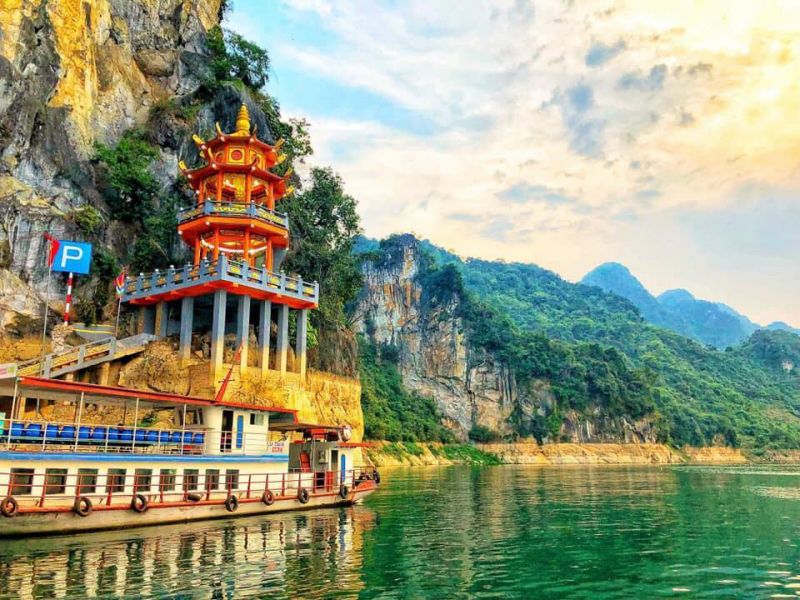 Đền thờ Chúa Thác