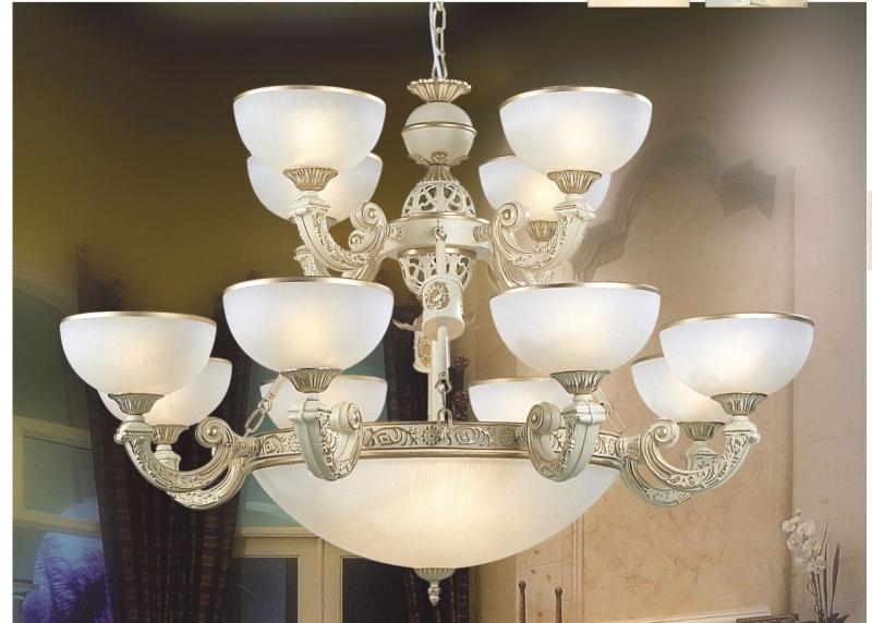 Một số mẫu đèn chùm hottrend của năm 2020