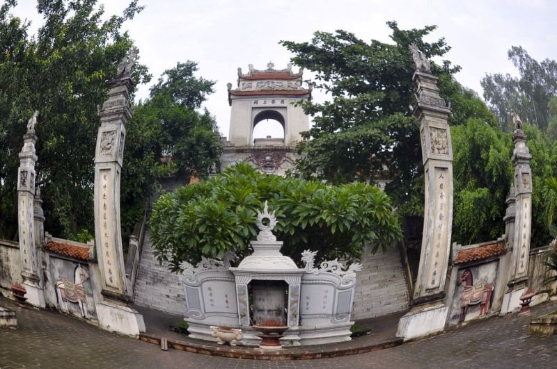 Đền Cuông