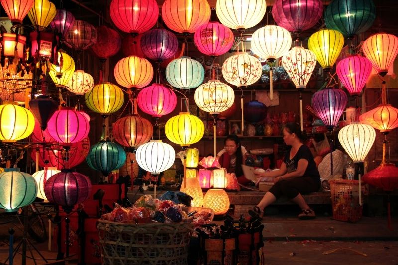 Một số mẫu đèn lồng vải, giấy trang trí ngày Tết