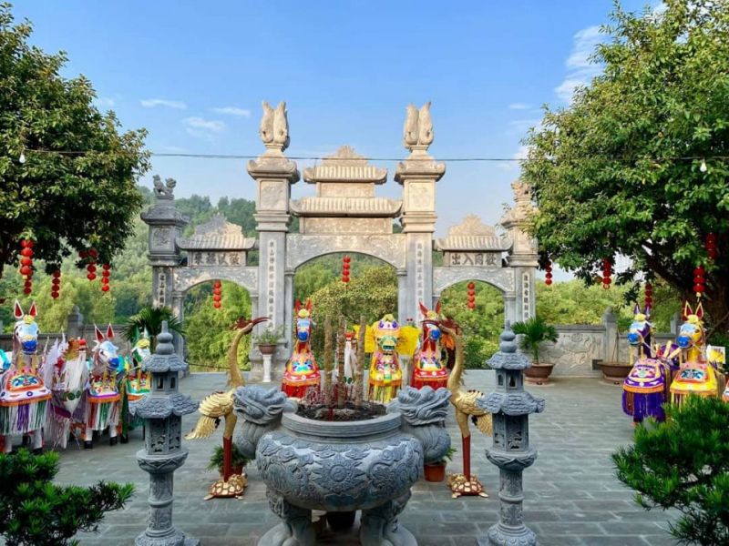 Trải qua nhiều biến cố thăng trầm của thời gian, di tích Đền Hàn và Đền Ba Bông đã có những giai đoạn bị phá bỏ hoàn toàn, đền được nhân dân tôn tạo lại to đẹp như ngày hôm nay để tỏ lòng biết ơn Thánh Mẫu và cô Bơ Thoải
