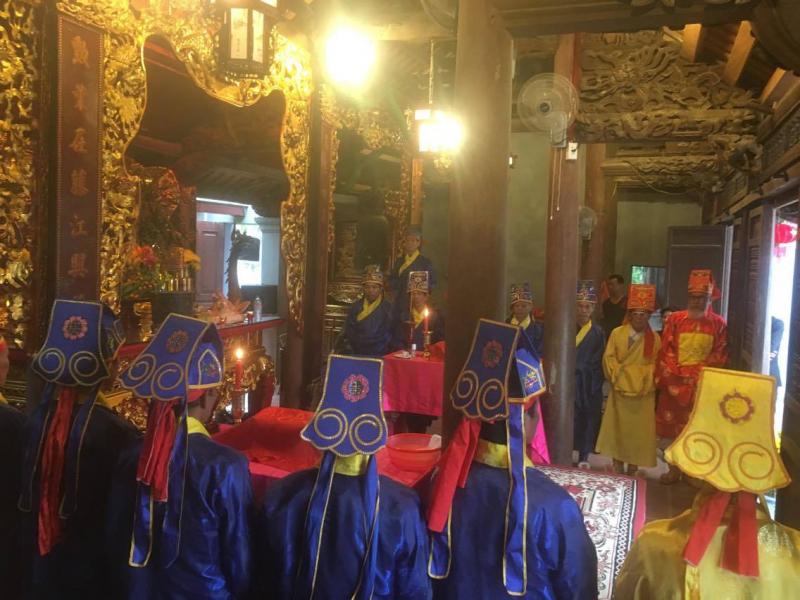 Đền Sinh Hải Dương là một ngôi đền độc đáo không chỉ bởi sự tâm linh trong việc “xin con” mà còn giữ gìn được nhiều nét văn hoá đặc sắc