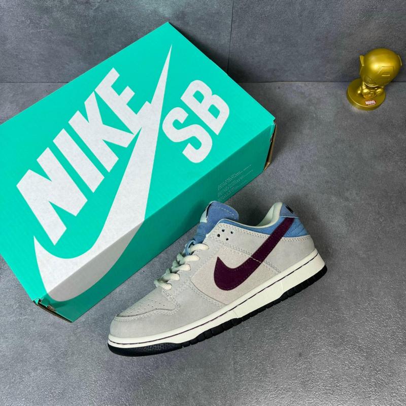DENSneaker
