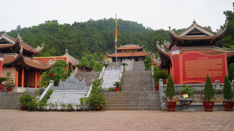 Đền thờ Chu Văn An - Chí Linh