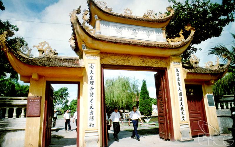 Đền Trạng Trình Nguyễn Bỉnh Khiêm