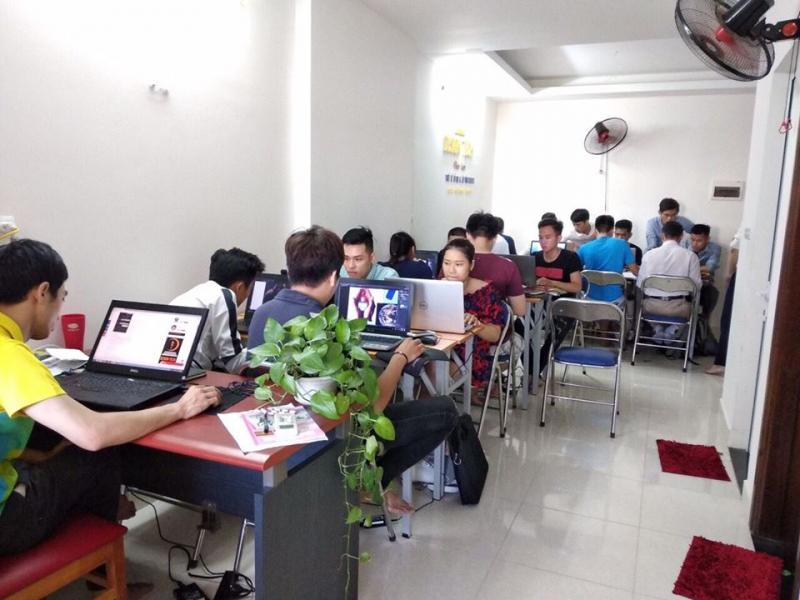 Học thiết kế đồ họa